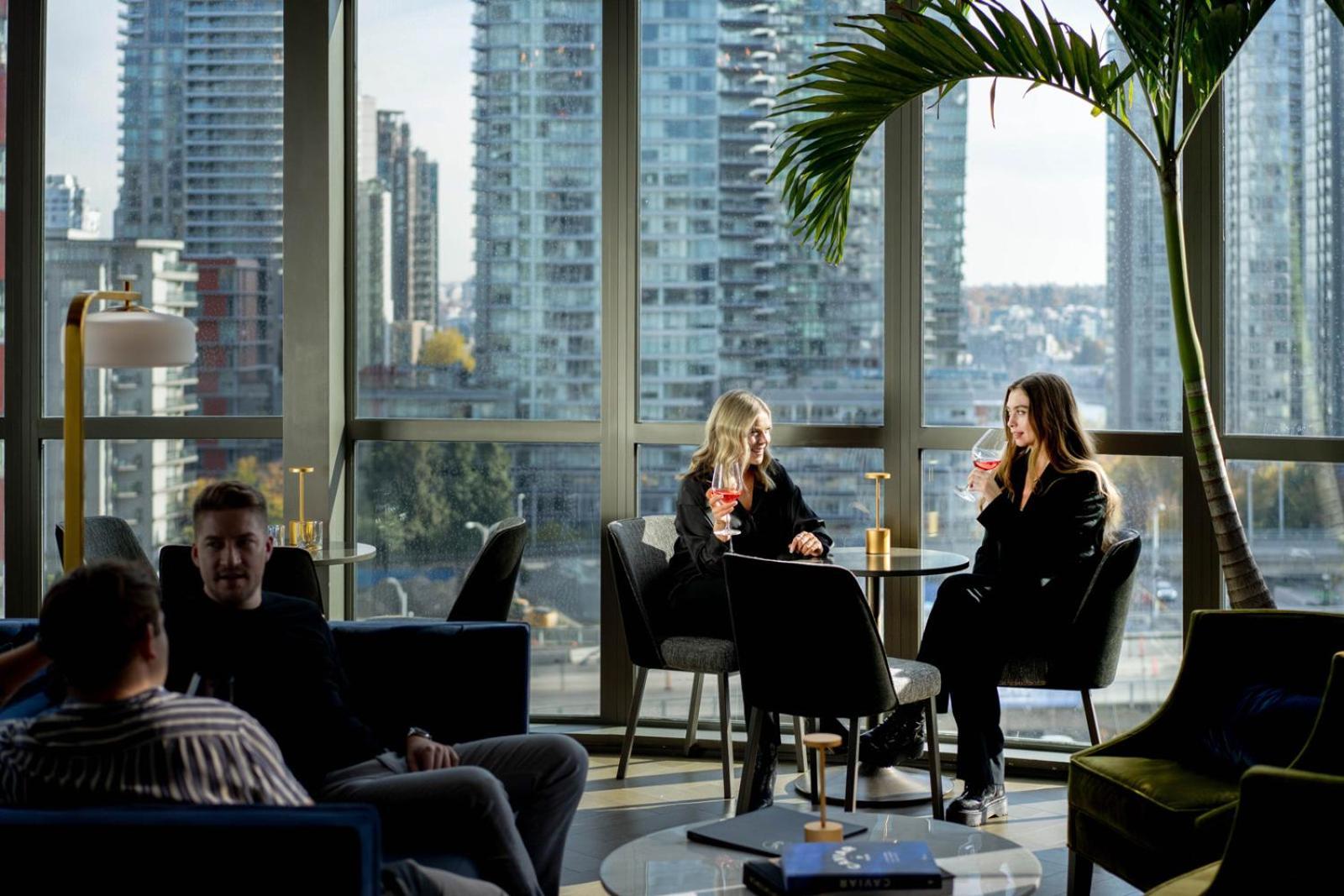 The Parker Hotel And Rooftop Vancouver Exteriör bild